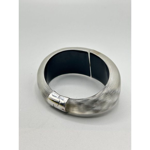 Alexis Bittar Clamper Bracelet Thick Wide Bangle Frosted Lucite Designer Signed - Picture 6 of 13